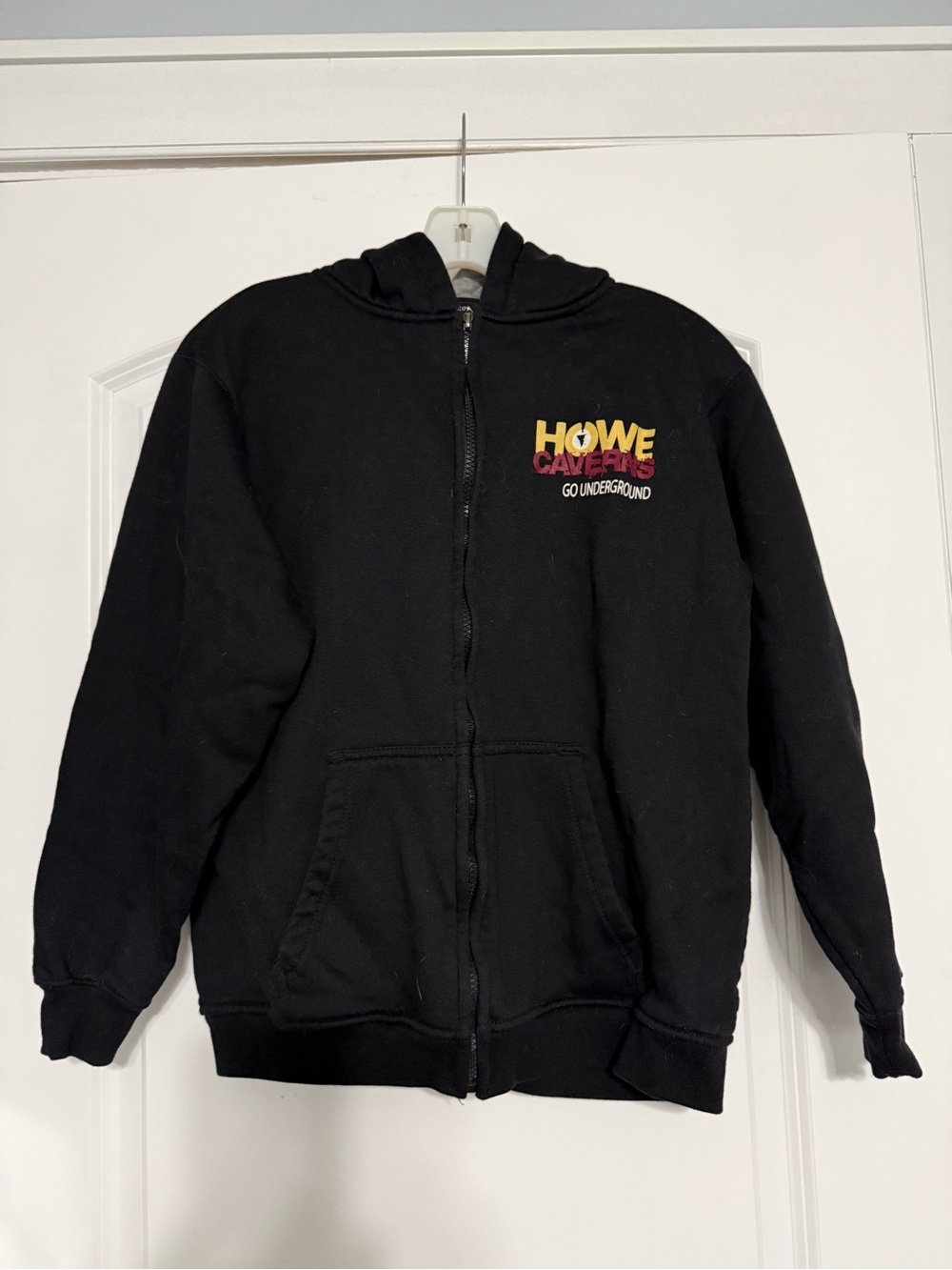 Howe Caverns Go Underground Black Zip-Up Hoodie Kids XL